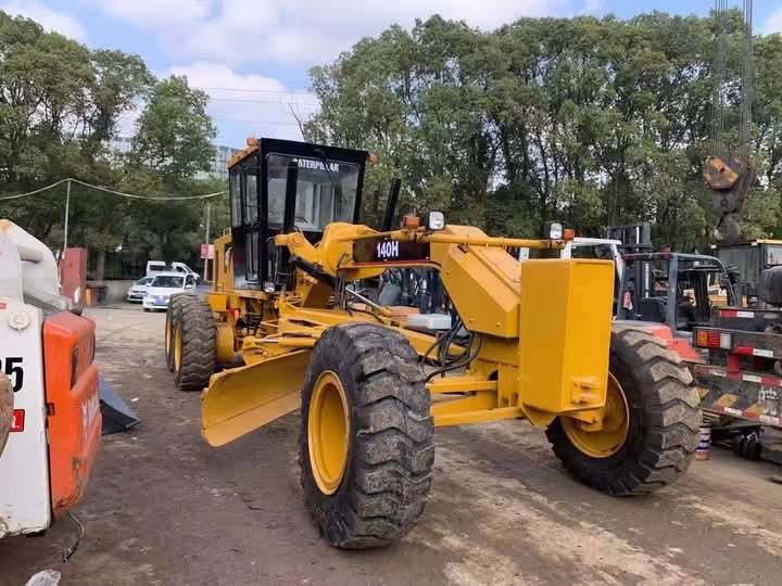 Caterpillar 140H motor grader