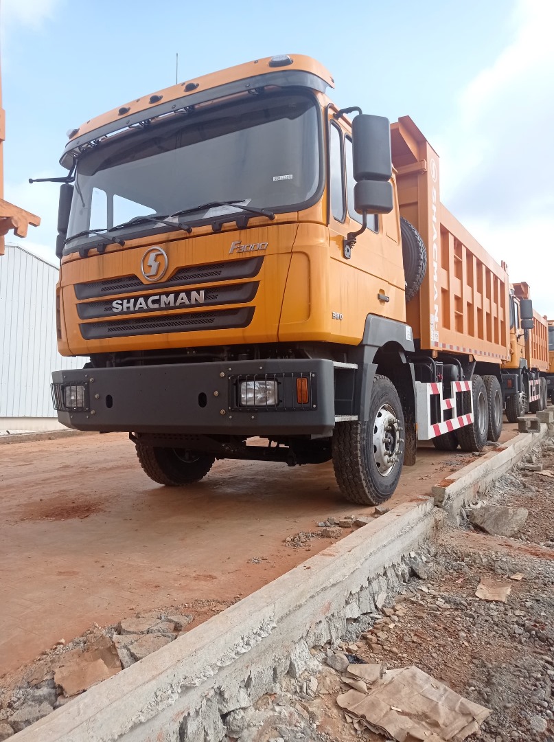 Shacman F3000 dump truck